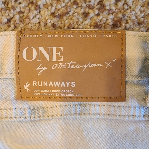 ⬇️ One Teaspoon NWOT Runaways drop crotch jeans - Picture 5 of 16